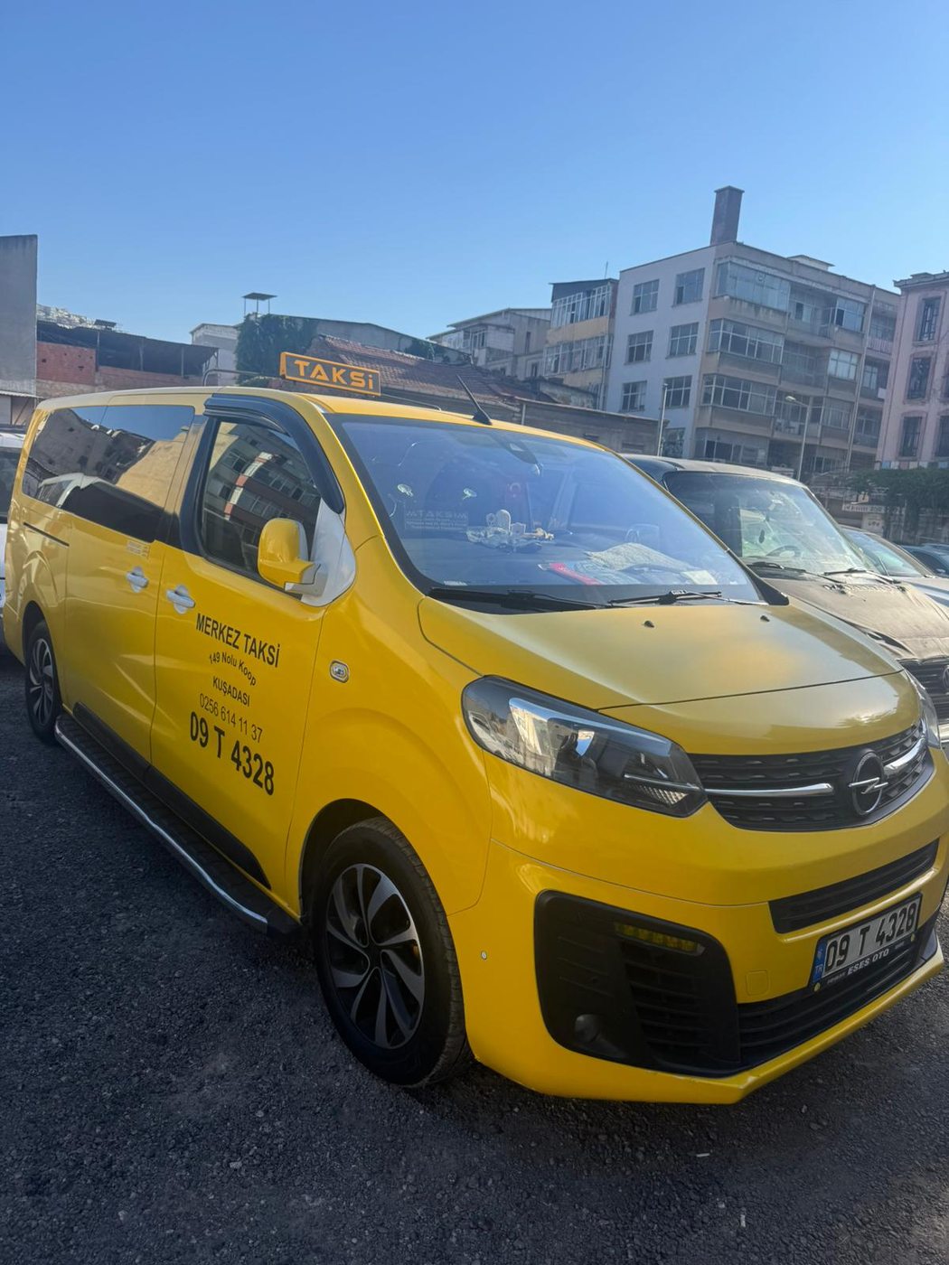 2023 Opel Zafira Life — 8 passenger taxi in Kusadasi